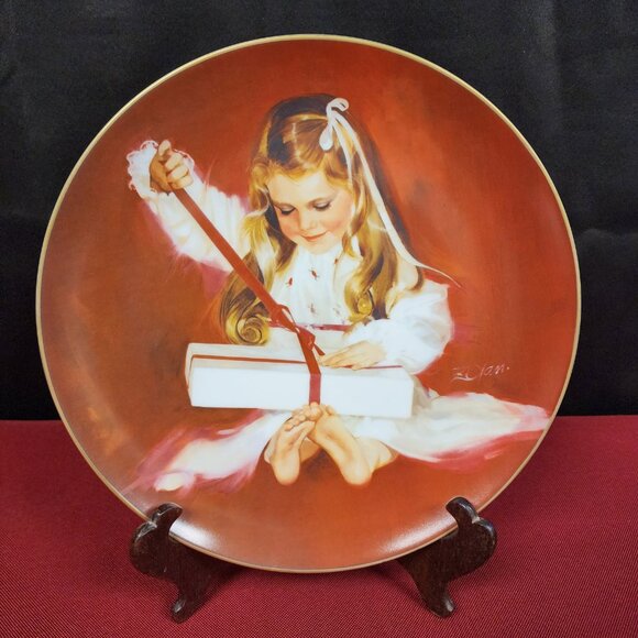 Vintage Donald Zolan Collectible Plate "A Gift for Laurie" 1981 - Picture 1 of 8